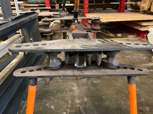 Hydraulische buigmachine (2x) - afbeelding 3 van  6