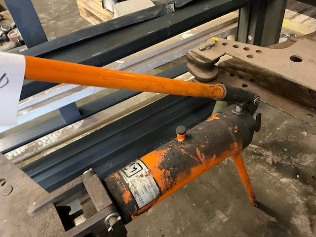 Hydraulische buigmachine (2x) - afbeelding 5 van  6