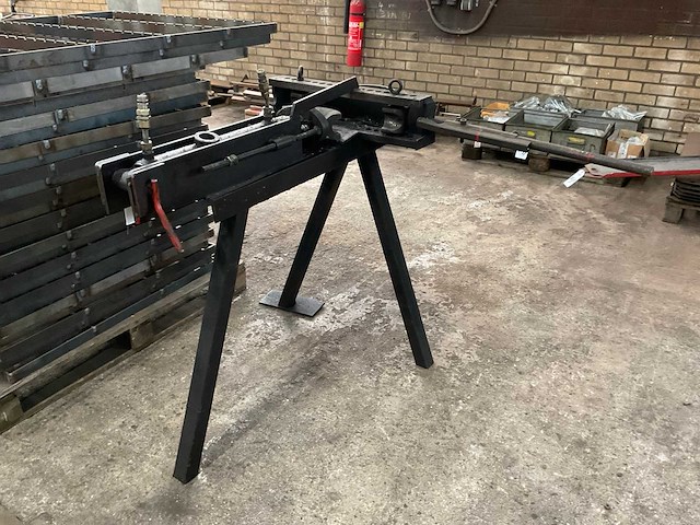 Hydraulische buigmachine - afbeelding 2 van  6