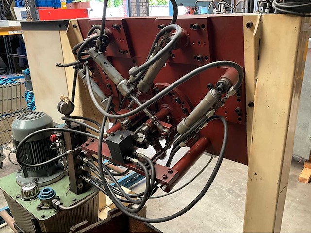 Hydraulische buigmachine - afbeelding 2 van  4
