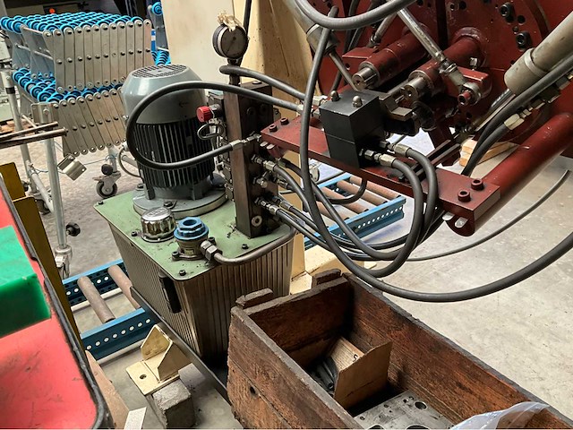 Hydraulische buigmachine - afbeelding 3 van  10