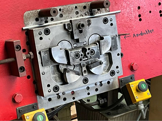 Hydraulische buigmachine - afbeelding 9 van  10