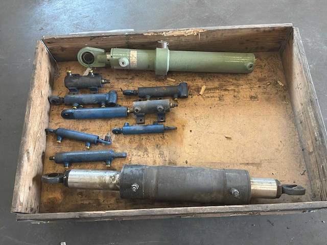 Hydraulische cilinder (10x) - afbeelding 3 van  4