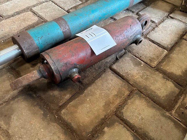 Hydraulische cilinder (2x) - afbeelding 3 van  5