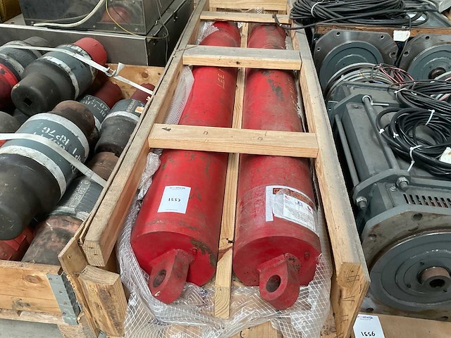 Hydraulische cilinder (2x) - afbeelding 2 van  3