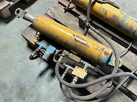 Hydraulische cilinder (2x) - afbeelding 2 van  3