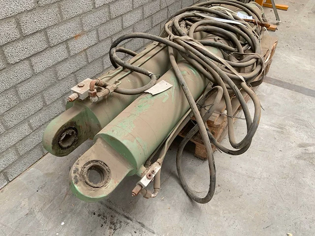 Hydraulische cilinder (2x) - afbeelding 3 van  3