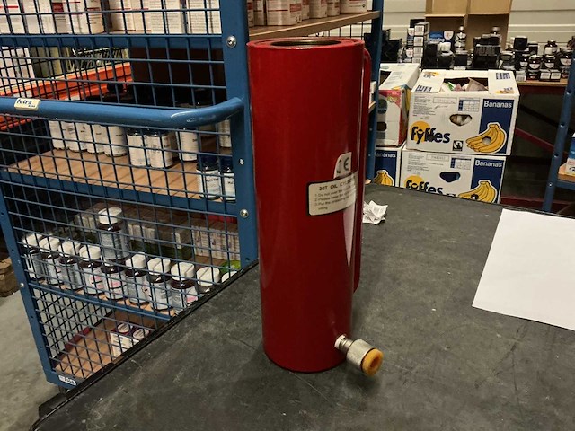 Hydraulische cilinder 30 ton - afbeelding 2 van  2