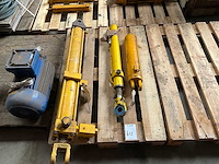 Hydraulische cilinder (3x) - afbeelding 1 van  3