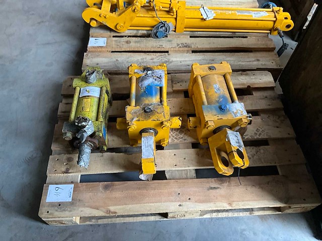 Hydraulische cilinder (3x) - afbeelding 2 van  3