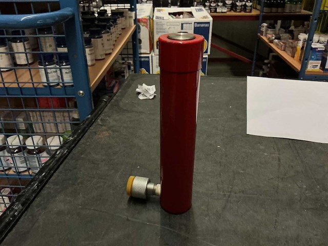 Hydraulische cilinder 4 ton - afbeelding 1 van  2