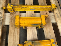 Hydraulische cilinder (4x) - afbeelding 3 van  4