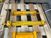 Hydraulische cilinder (4x) - afbeelding 4 van  4