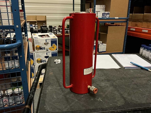 Hydraulische cilinder 50 ton - afbeelding 1 van  2