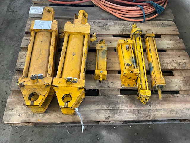 Hydraulische cilinder (6x) - afbeelding 3 van  3