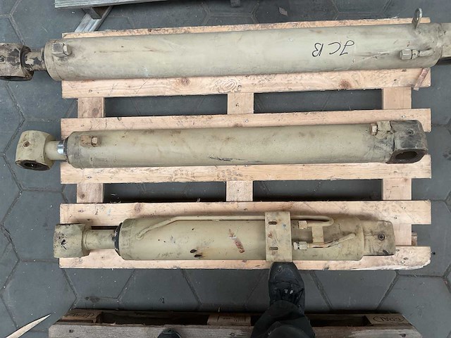 Hydraulische cilinder - afbeelding 1 van  5