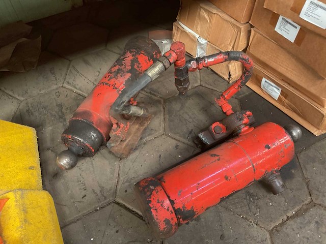Hydraulische cilinder - afbeelding 1 van  1