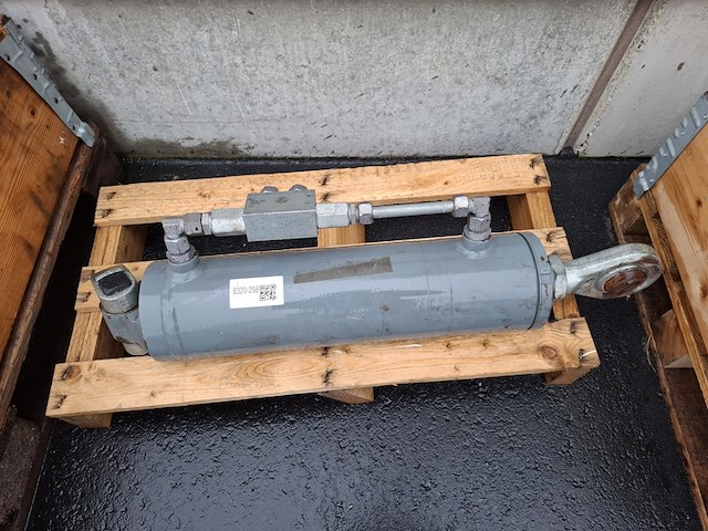 Hydraulische cilinder - afbeelding 1 van  4