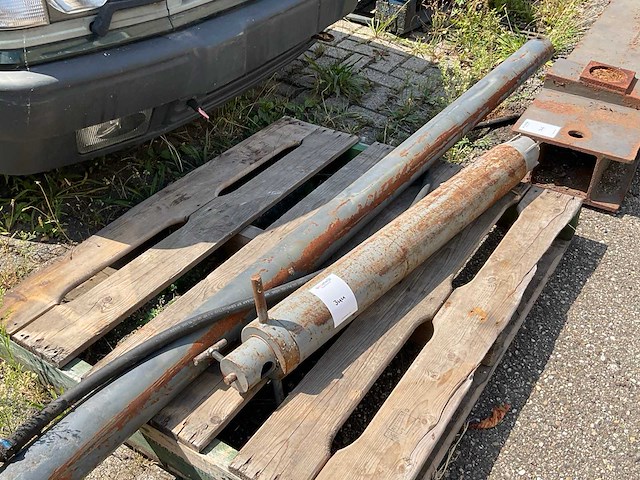 Hydraulische cilinder - afbeelding 2 van  2