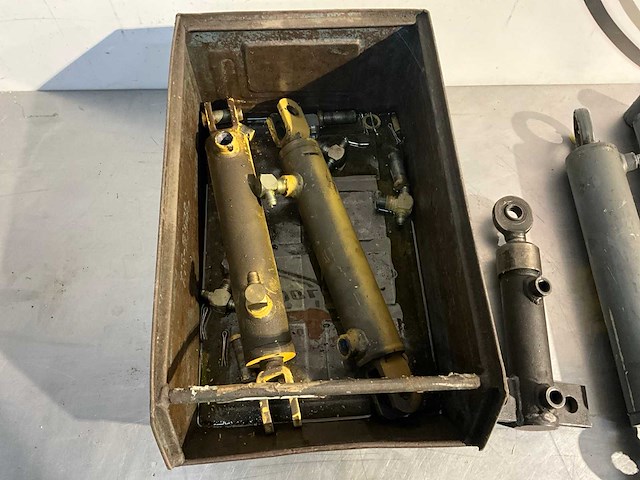 Hydraulische cilinders (7x) - afbeelding 3 van  3