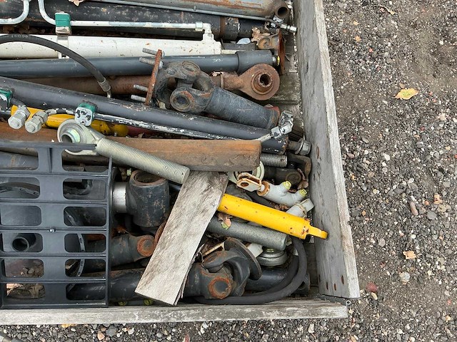 Hydraulische cilinders diverse onderdelen, gereedschappen en accessoires - afbeelding 2 van  12