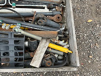 Hydraulische cilinders diverse onderdelen, gereedschappen en accessoires - afbeelding 2 van  12