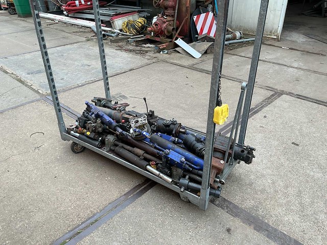 Hydraulische cilinders en diversen - afbeelding 3 van  5