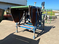 Hydraulische doseer kistenkantelaar - afbeelding 1 van  7