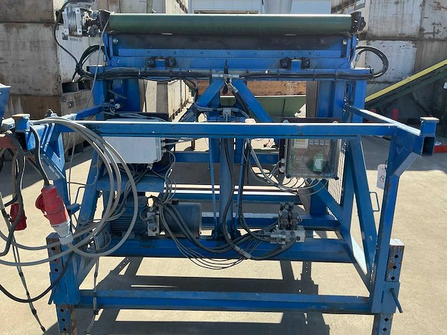 Hydraulische doseer kistenkantelaar - afbeelding 7 van  7