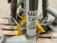 Hydraulische driepoot krik - afbeelding 3 van  4