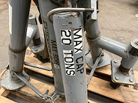 Hydraulische driepoot krik - afbeelding 5 van  5