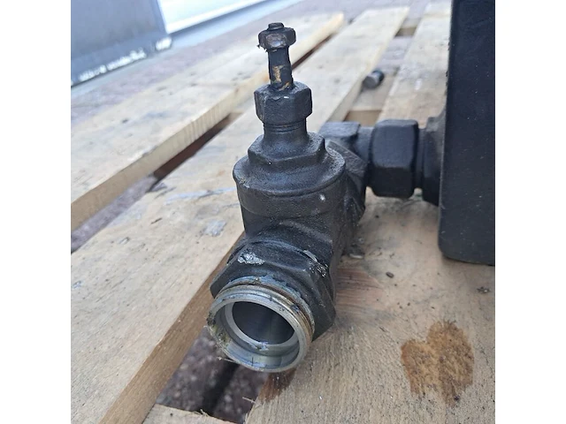 Hydraulische frontlader met toebehoren, radio controller & reciever, o.a. imet - afbeelding 2 van  34