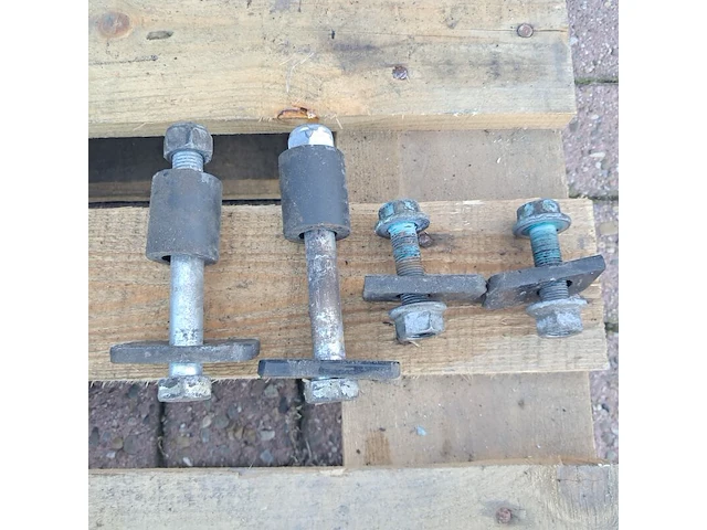 Hydraulische frontlader met toebehoren, radio controller & reciever, o.a. imet - afbeelding 14 van  34