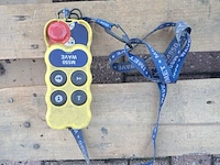 Hydraulische frontlader met toebehoren, radio controller & reciever, o.a. imet - afbeelding 15 van  34