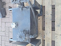 Hydraulische frontlader met toebehoren, radio controller & reciever, o.a. imet - afbeelding 29 van  34