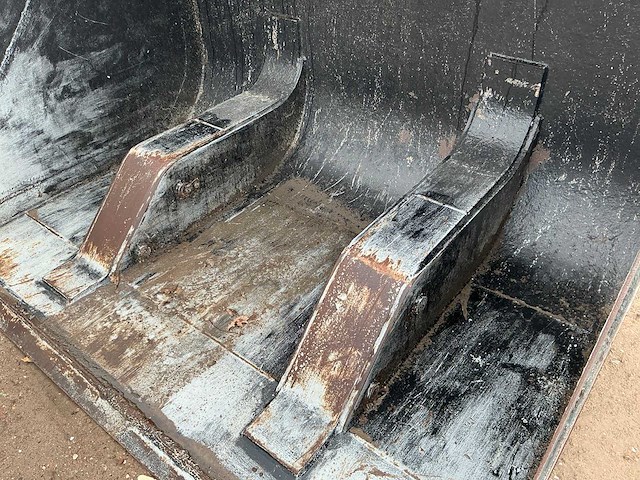 Hydraulische graafbak - afbeelding 12 van  14