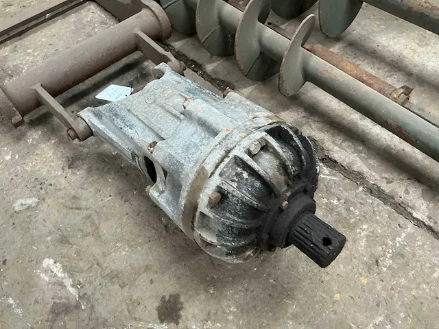Hydraulische grondboor - afbeelding 11 van  15