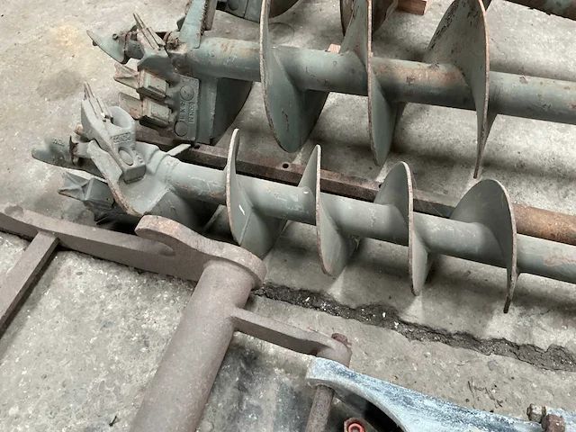 Hydraulische grondboor - afbeelding 13 van  15
