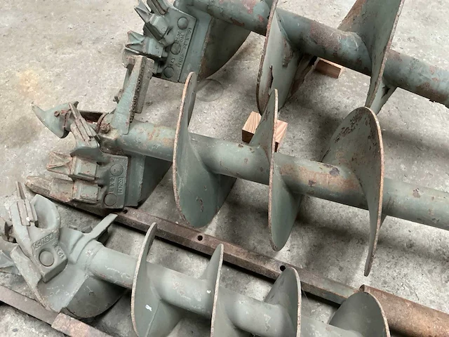 Hydraulische grondboor - afbeelding 14 van  15
