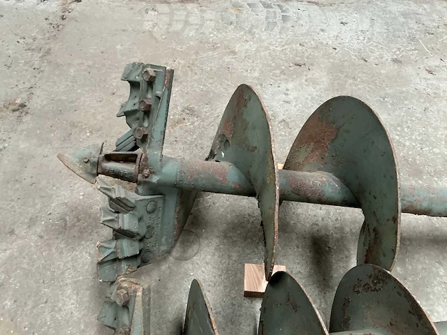 Hydraulische grondboor - afbeelding 15 van  15