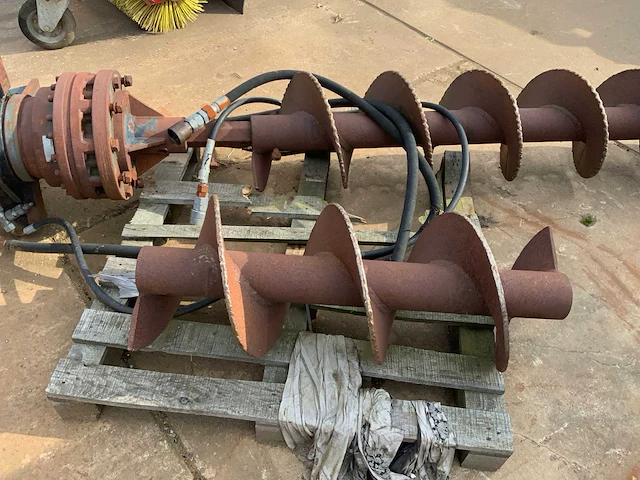 Hydraulische grondboor - afbeelding 5 van  7
