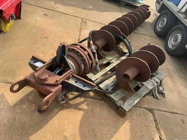 Hydraulische grondboor - afbeelding 2 van  7