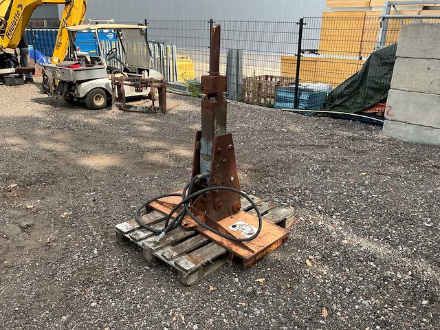 Hydraulische hakhamer voorzetapparatuur - afbeelding 7 van  11
