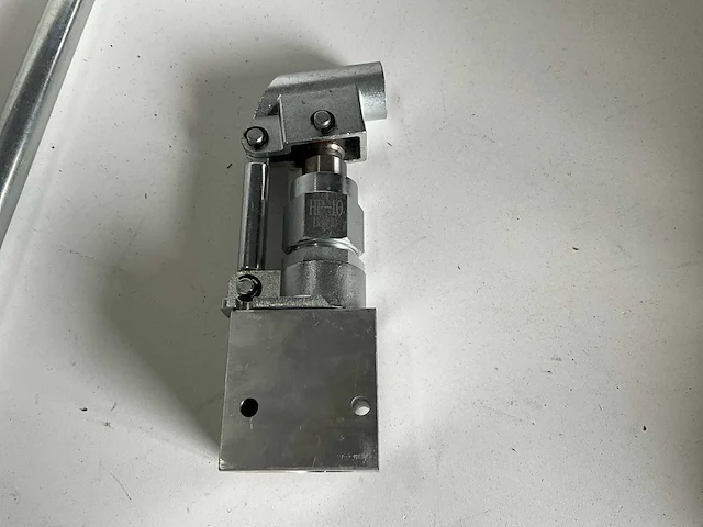 Hydraulische handpomp 10 cc (5x) - afbeelding 2 van  5