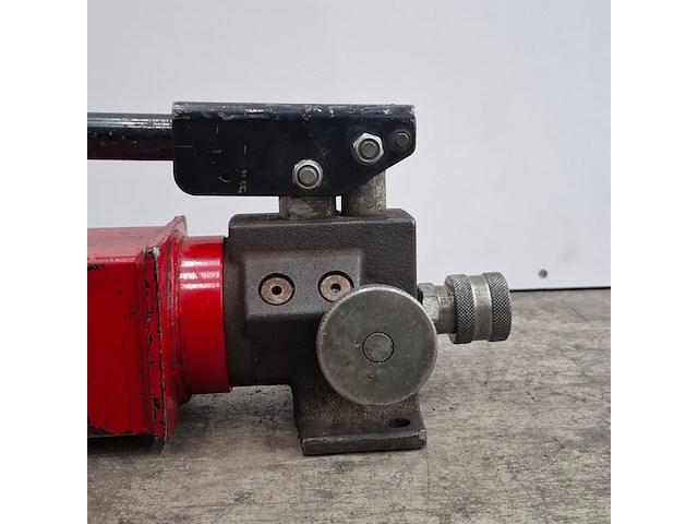 Hydraulische handpomp / flensspreider 150h2 - afbeelding 13 van  16