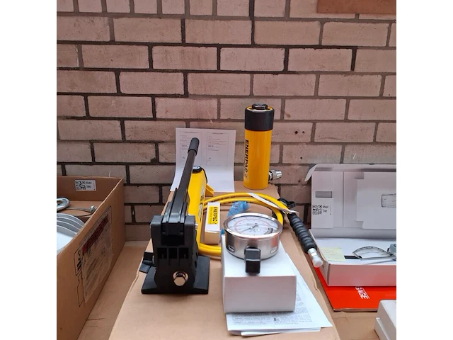 Hydraulische handpomp met cilinder enerpac , scr256h | 25 ton - afbeelding 1 van  8
