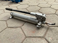 Hydraulische handpomp - afbeelding 1 van  2