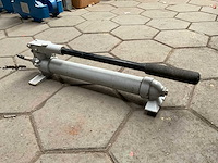 Hydraulische handpomp - afbeelding 2 van  2
