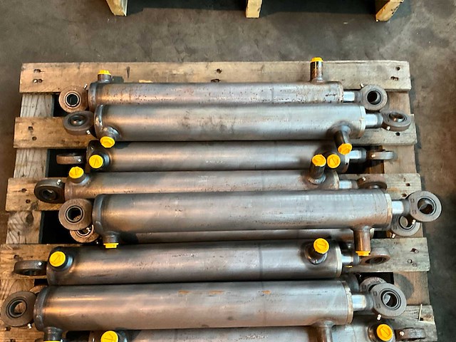 Hydraulische hefcilinder (12x) - afbeelding 2 van  5