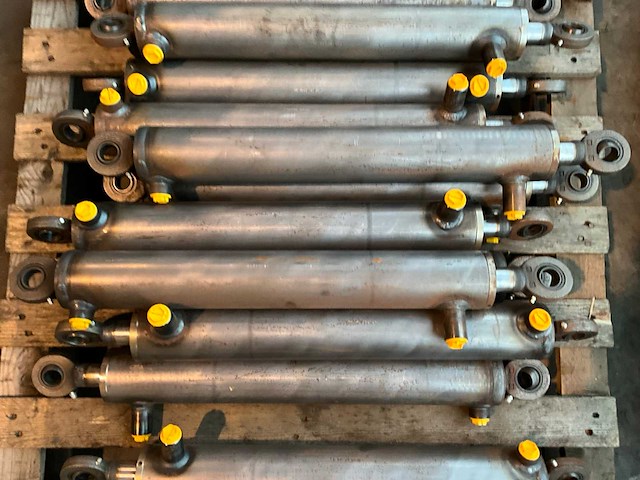 Hydraulische hefcilinder (12x) - afbeelding 3 van  5